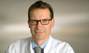 Portraitfoto: Prof. Dr. med. Volker Kunzmann