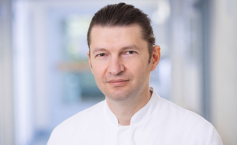 Dr. Victor Lewitzki Portraitfoto: Dr. Victor Lewitzki