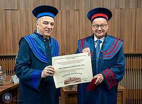 Prorektor Professor Sorin Claudiu Man und Professor Hermann Einsele 