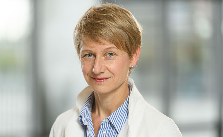 Portraitfoto: Univ.-Prof. Dr. rer. nat. Grit Hein
