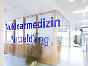 Um beim von der Klinik für Nuklearmedizin organisierten Schilddrüseninfotag 2025 dabei zu sein, ist eine Anmeldung per E-Mail erforderlich.