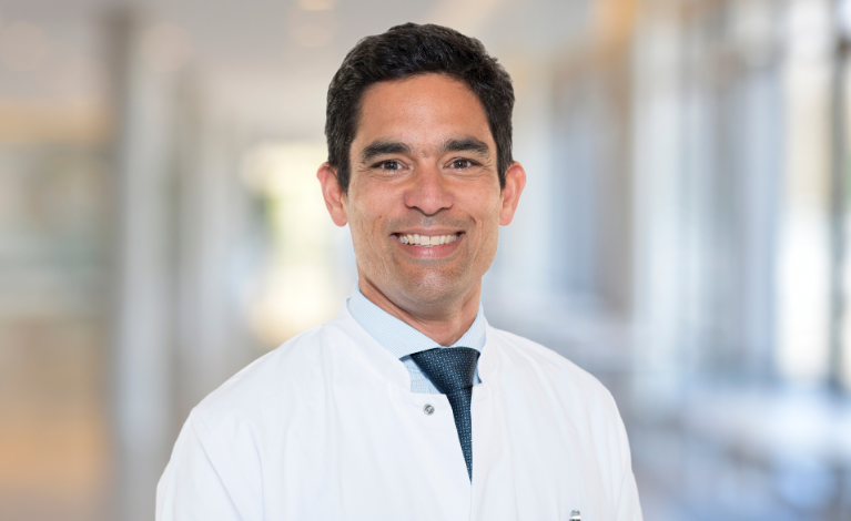 Prof. Dr. med. Mirko Pham. Foto: Angie Wolf Portraitfoto von Prof. Dr. med. Mirko Pham