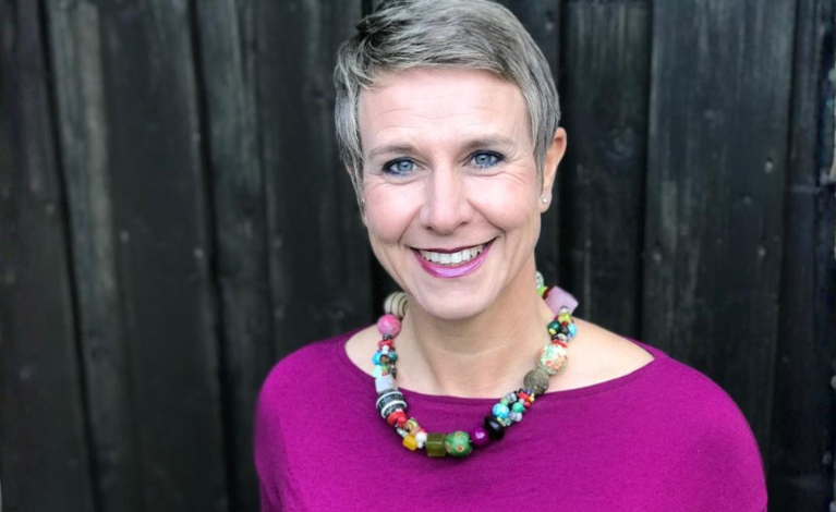Portraitfoto von Carmen Englisch-Hahn