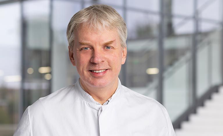 Portraitfoto von Prof. Dr. rer. nat. Jörg Wischhusen