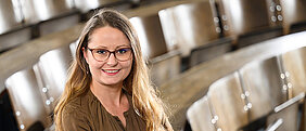 Portrait Frau Camilla Schinner
