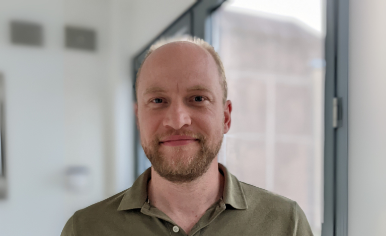Portraitfoto von Daniel Brunner