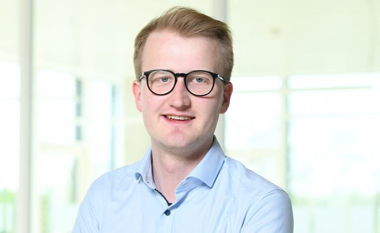Portraitfoto von Lukas Gausepohl