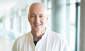 Portraitfoto von Prof. Dr. med. Ivan Aleksic