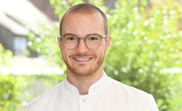 Portraitfoto von Frederik Falk