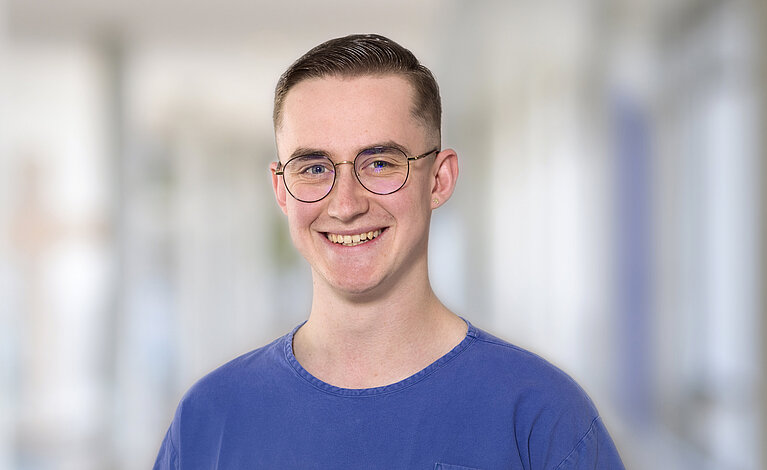 Niklas Unbehauen. Foto: Angie Wolf Portraitfoto von Niklas Unbehauen