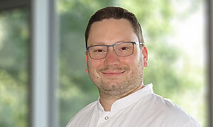 Portraitfoto von Benedikt Lother