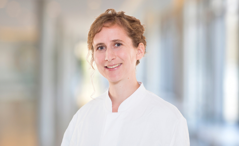 PD Dr. med. Konstanze Guggenberger, MHBA. Foto: Angie Wolf Portraitfoto von PD Dr. med. Konstanze Guggenberger, MHBA