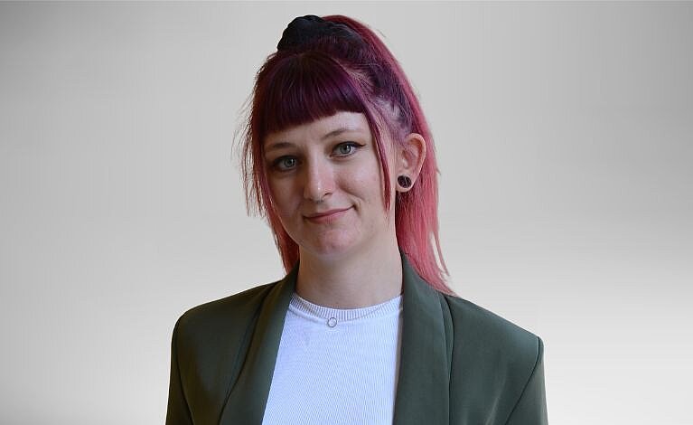Portraitfoto von Erika Tschernow