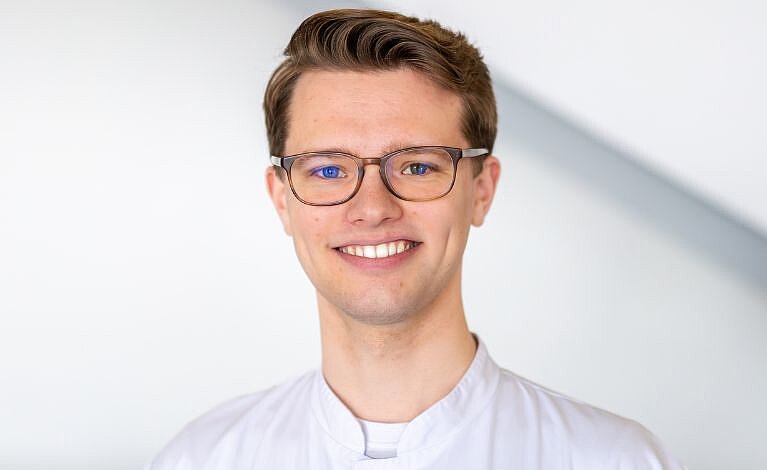 Portraitfoto von Florian Willmann