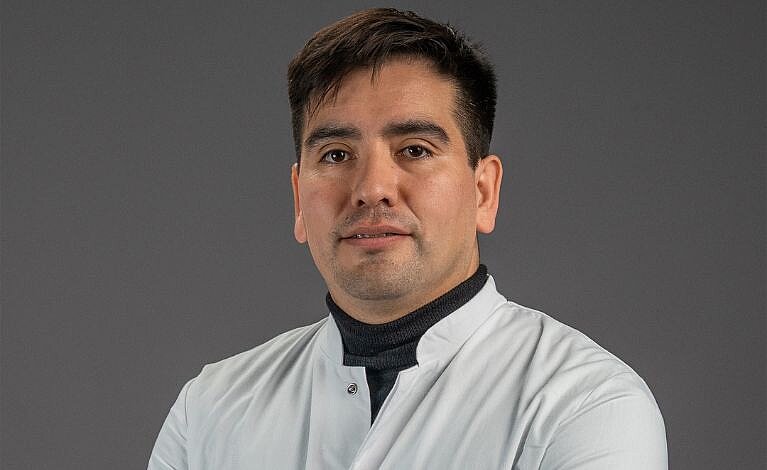 Dr. med. Felipe Montellano. Foto: David Williams Portraitfoto von Dr. med. Felipe Montellano
