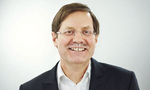 Portraitfoto Prof. Dr. Stefan Eber