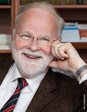 Dr. Manfred Lütz