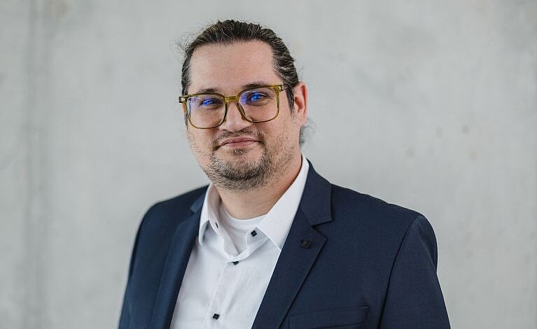 Portraitfoto von Holger Spielberg