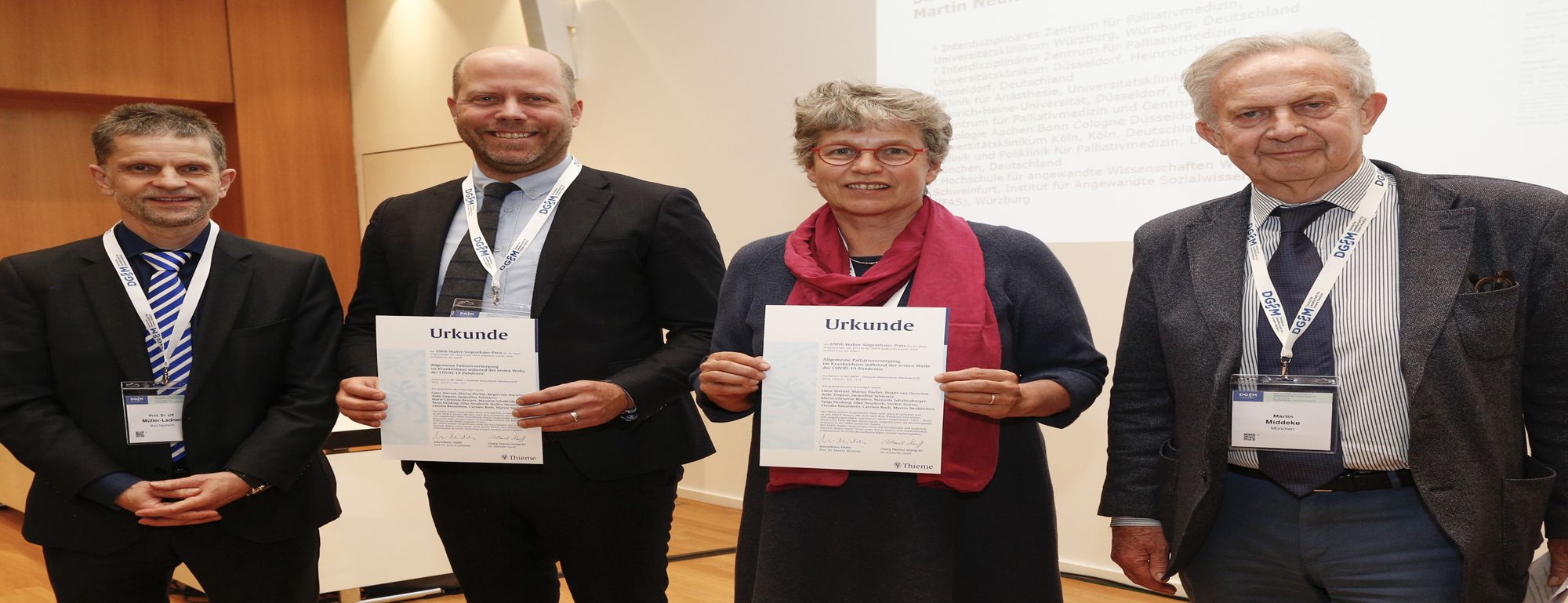 Den DMW Walter Siegenthaler Preis 2023 nahmen Privatdozent Dr. Martin Neukirchen vom Universitätsklinikum Düsseldorf und Prof. Dr. Birgitt van Oorschot vom Universitätsklinikum Würzburg stellvertretend für das gesamte PallPan-Autorenteam entgegen. 