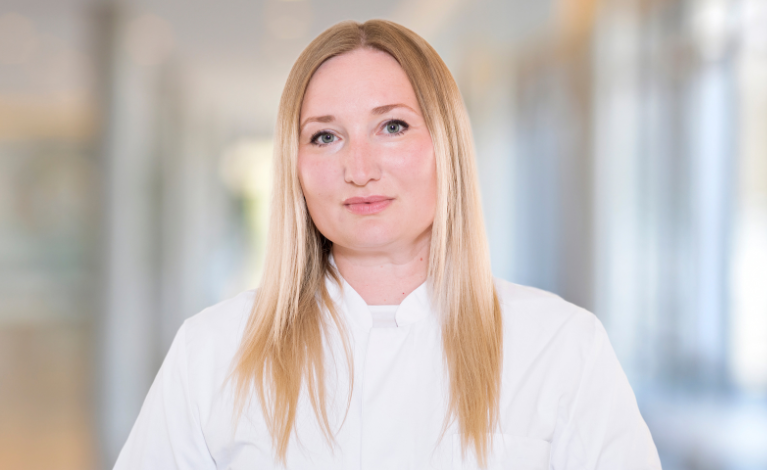 Portraitfoto von Dr. med. Annika Quenzer