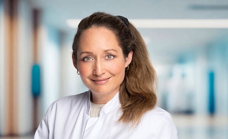 Portraitfoto von Dr. med. Bettina Blau-Schneider