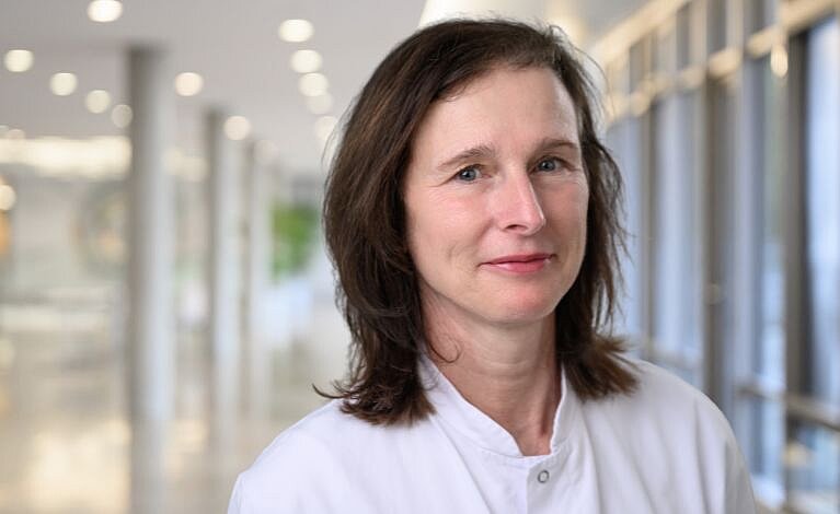 Portraitfoto von Claudia Burger