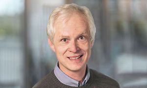 Portraitfoto von Univ.-Prof. Dr. Michael Sendtner