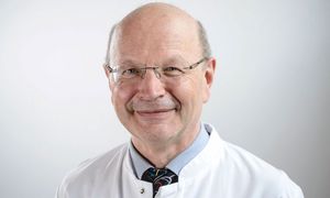 Portraitfoto von Prof. Dr. med. Paul-Gerhardt Schlegel