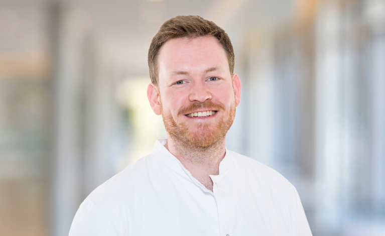 Portraitfoto von PD Dr. med. Alexander Kollikowski