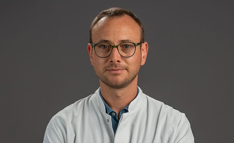 Dr. med. Axel Haarmann. Foto: David Williams Portraitfoto Dr. med. Axel Haarmann