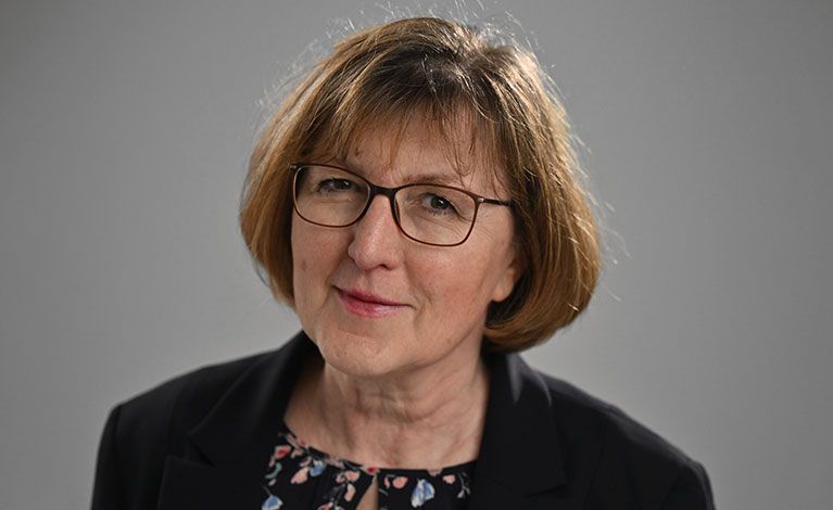 Portraitfoto von Prof. Dr. rer. nat. Angelika Schmitt-Böhrer