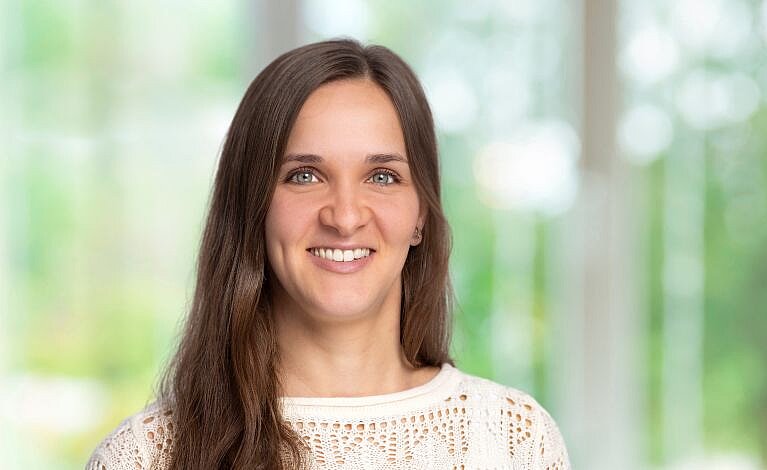Portraitfoto von Jasmin Behrendt