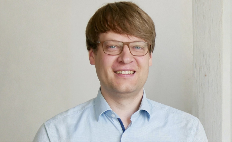 Portraitfoto von Andreas Kees