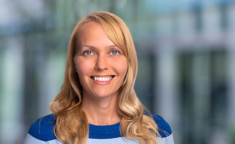 Portraitfoto von Yvonne Dütsch