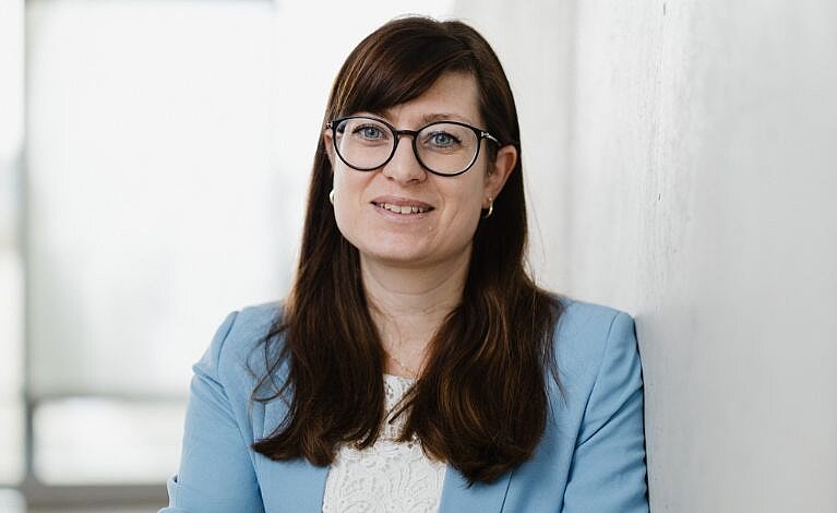 Portraitfoto von Simone Bissert