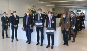 Bild zeigt Besuch des Lehrgangs für Verwaltungsführung der Bayerischen Staatskanzlei in Würzburg