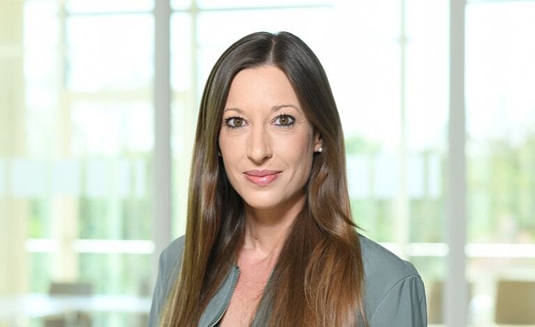 Portraitfoto von Dr. rer. nat. Sarah-Lena Puhl