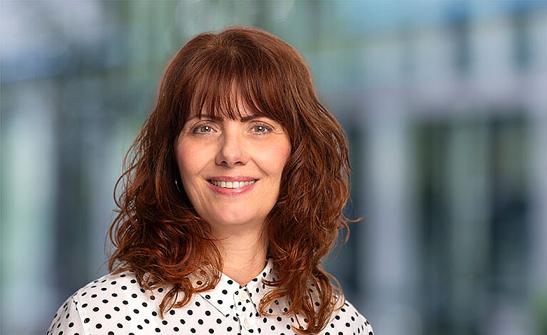Portraitfoto von Eliane Broermann
