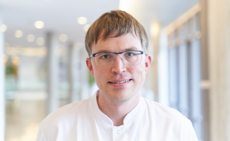 Dr. med. Oliver Hahn Portraitfoto von Dr. med. Oliver Hahn