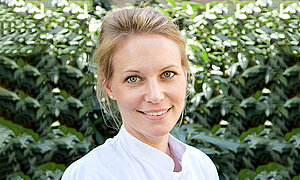 Portraitfoto von Assistenzärztin Dr. med. univ. Hanna Cattaneo
