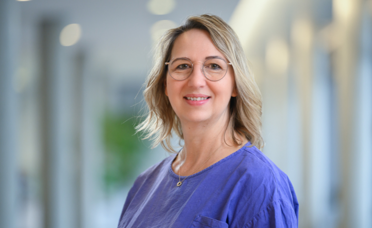 Portraitfoto von Tanja Kokorakis