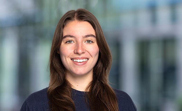 Portraitfoto von Pauline Fassler
