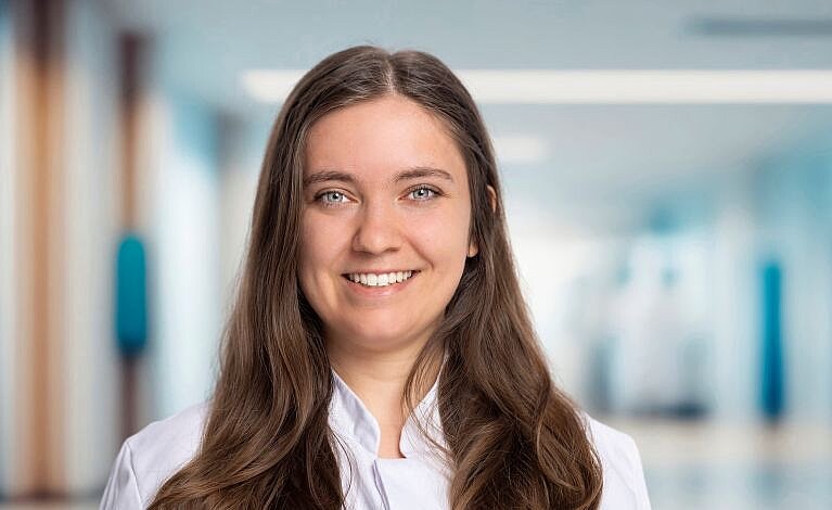 Portraitfoto von Linda Hesbacher