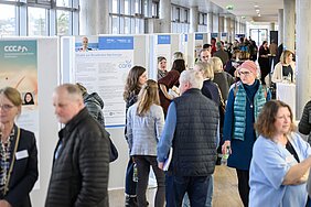 Betroffene erhalten Informationen aus erster Hand zu den alltäglichen und langfristigen Herausforderungen nach und mit einer Krebserkrankung