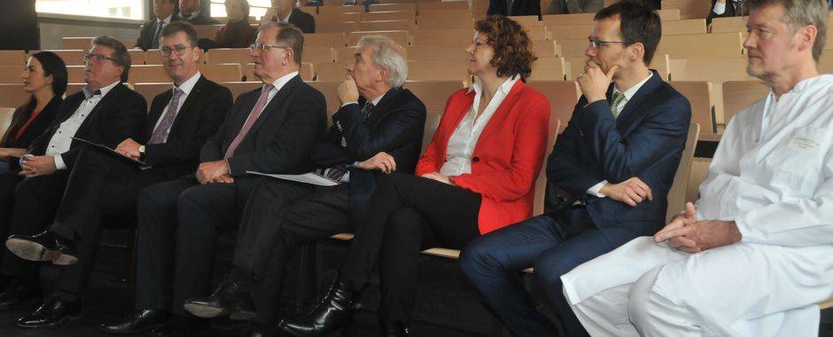 Eröffnung der Notaufnahme: Ansprachen im Hörsaal der Kinderklinik