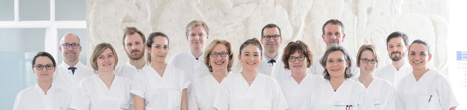 Gruppenfoto: Das Team der Interdisziplinären Onkologischen Tagesklinik