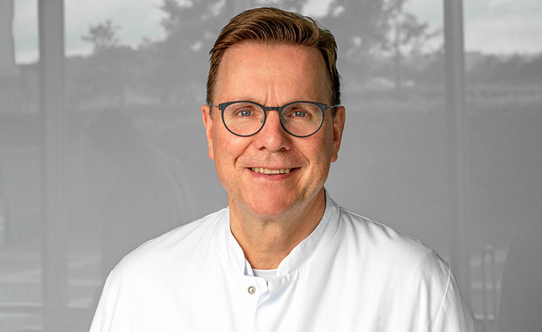 Portraitfoto von Universitätsprofessor Dr. med. C.-T. Germer