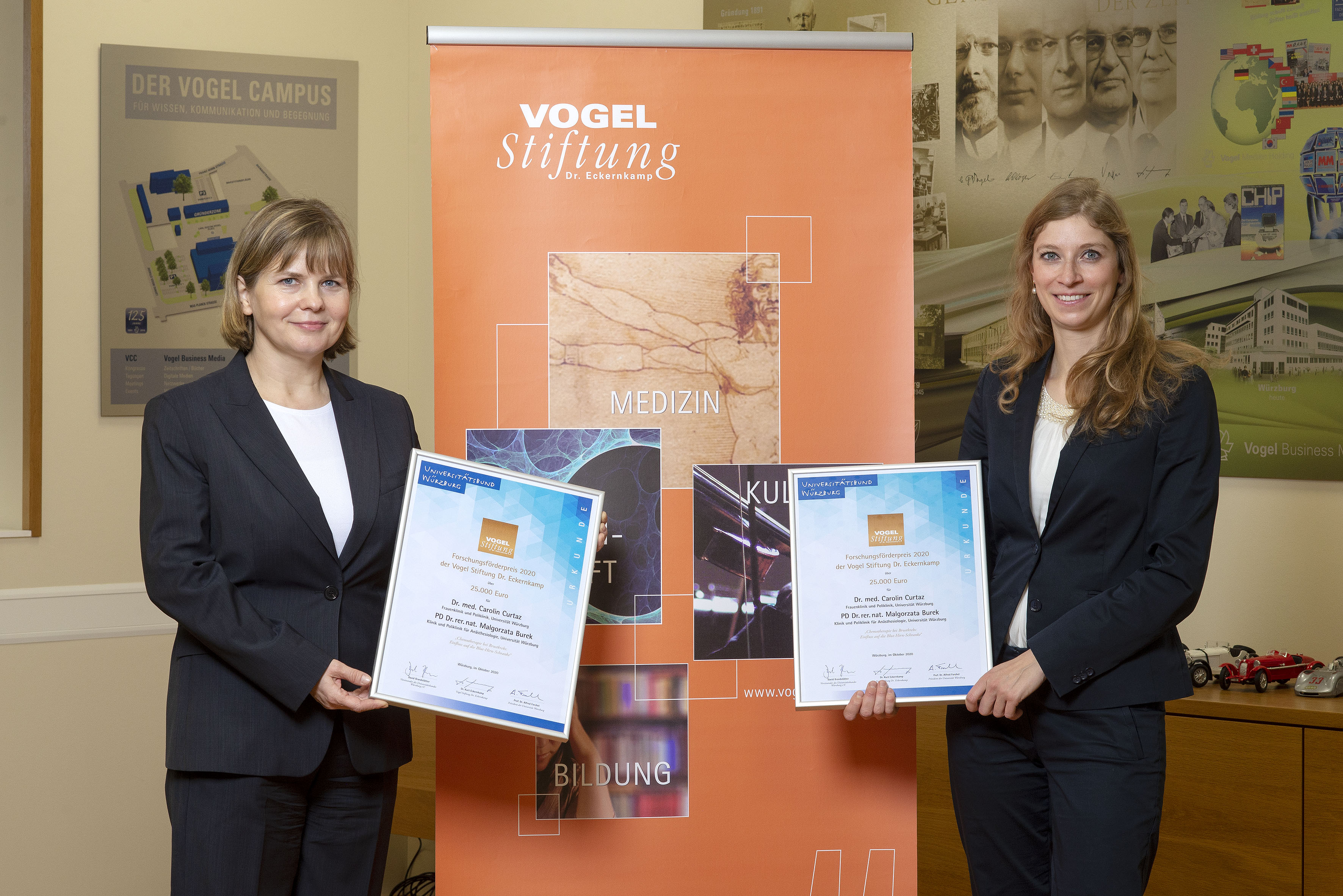 Preisträgerinnen PD Dr. Malgorzata Burek und Dr. Carolin Curtaz des Forschungsförderpreises der Vogel Stiftung