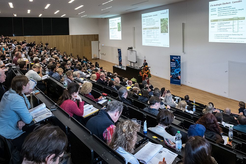 Szene beim Hirntumor-Informationstag 2016