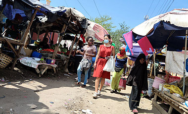 Ein Besuch auf dem örtlichen Wochenmarkt. (Bild: Kaja Riebesell)